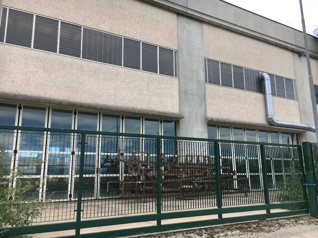 Capannone in Via Marco Biagi, Fara Olivana Con Sola, {3} - Foto 1