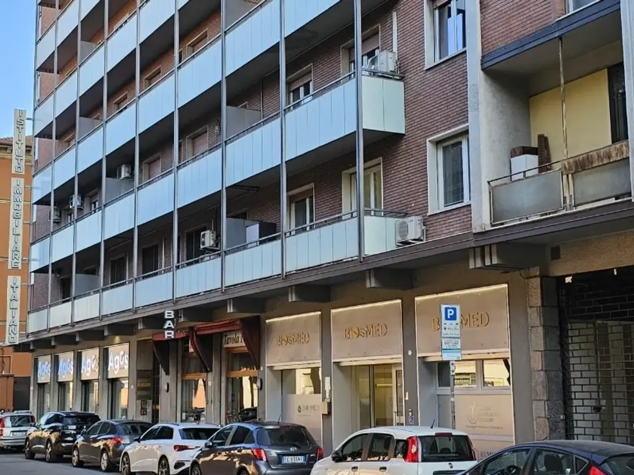 Parcheggio chiuso in Marconi, Bologna, {3} - Foto 1