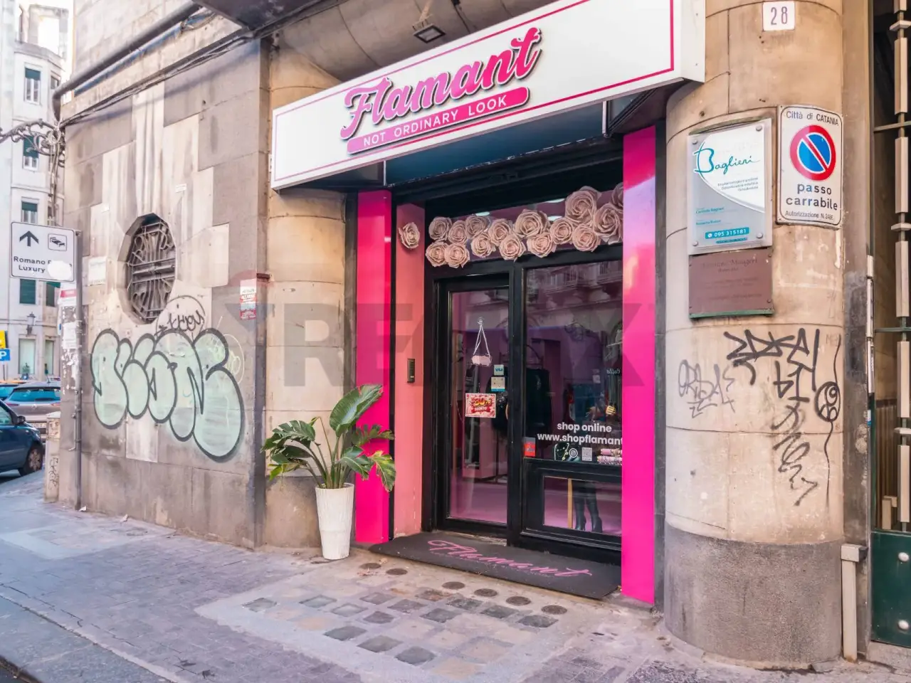 Esercizio commerciale in Viale Venti Settembre 30, Catania, {3} - Foto 1