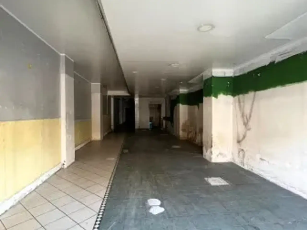 Negozio in Via Libertà, Maddaloni, {3} - Foto 2