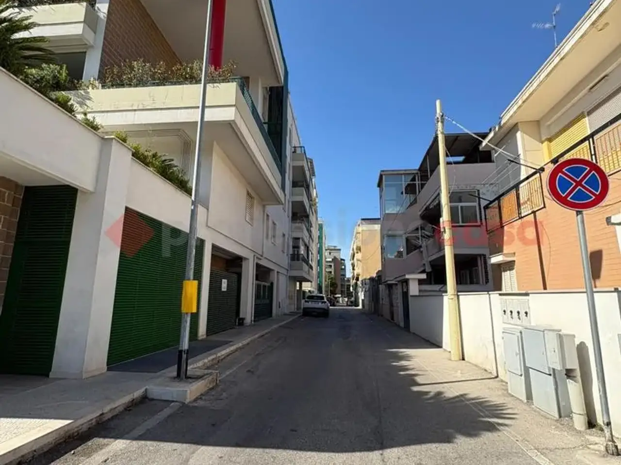 Magazzino in Via Luigi Fallacara, Bari, {3} - Foto 1