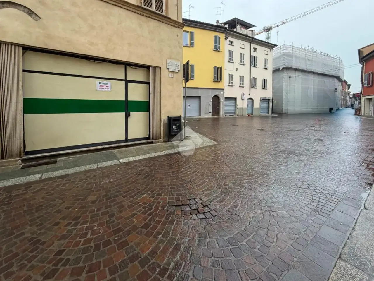 Negozio in Via Scalabrini 61, Piacenza, {3} - Foto 1