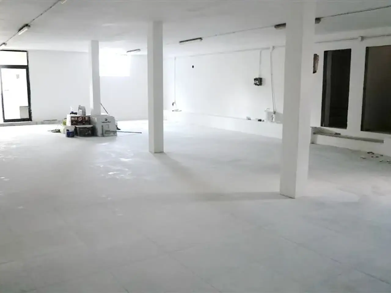 Capannone in , Montignoso, {3} - Foto 1
