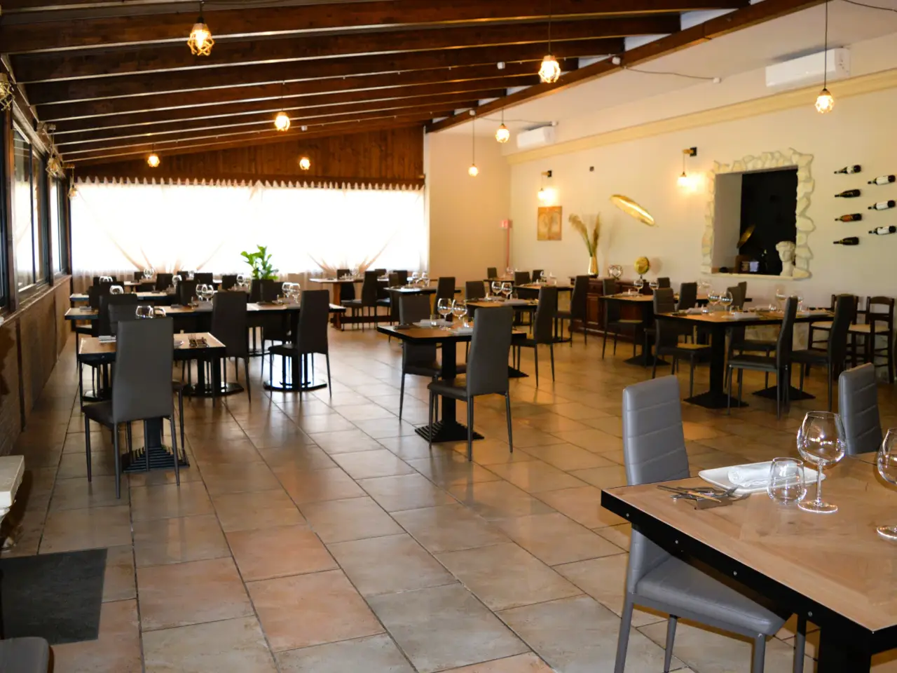 Ristorante in Via Roselli, Aprilia, {3} - Foto 1