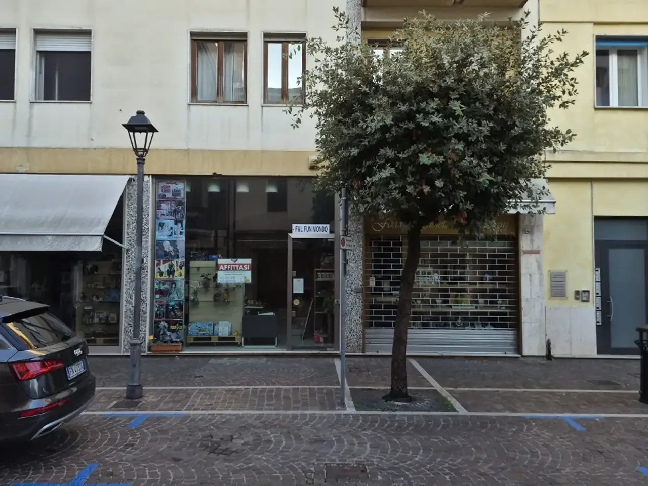Negozio in C.So Venezi, 64, San Bonifacio, {3} - Foto 1