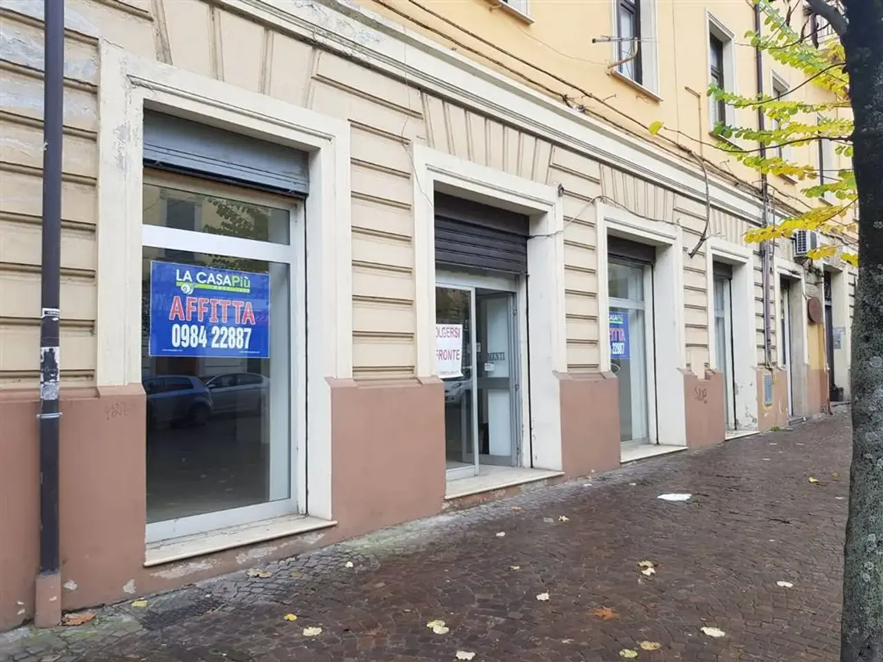 Negozio in Corso Umberto, Cosenza, {3} - Foto 2
