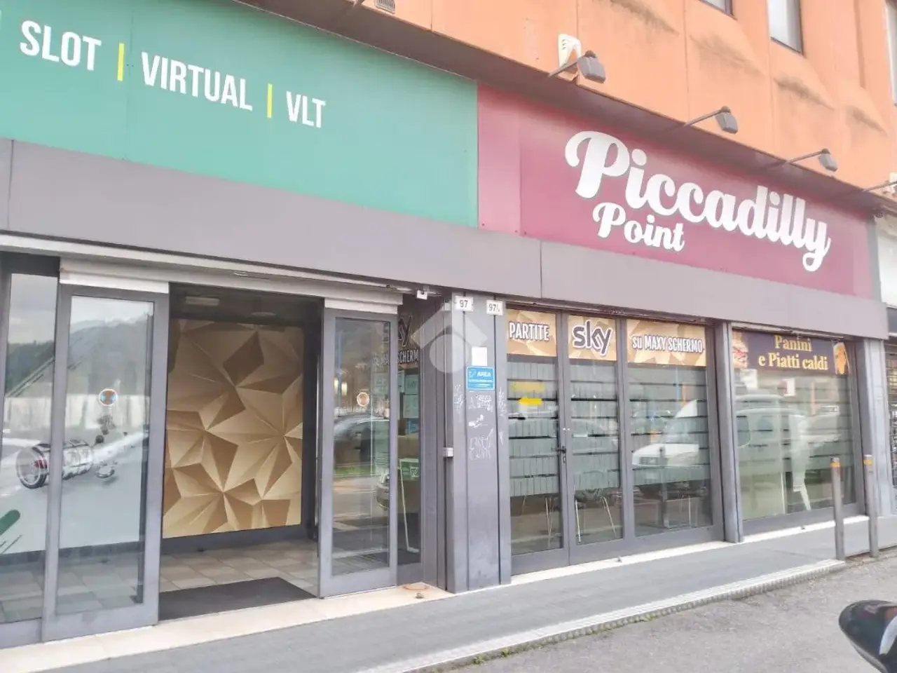 Negozio in Via Triumplina 177, Brescia, {3} - Foto 2