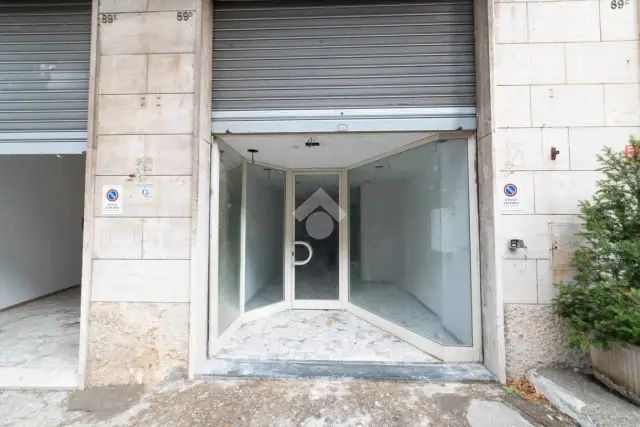 Garage or car box in Viale Fiume 89, Viterbo - Photo 1