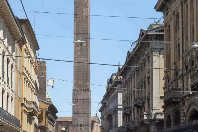 Quadrilocale in Via Cesare Battisti,2, Bologna - Foto 1