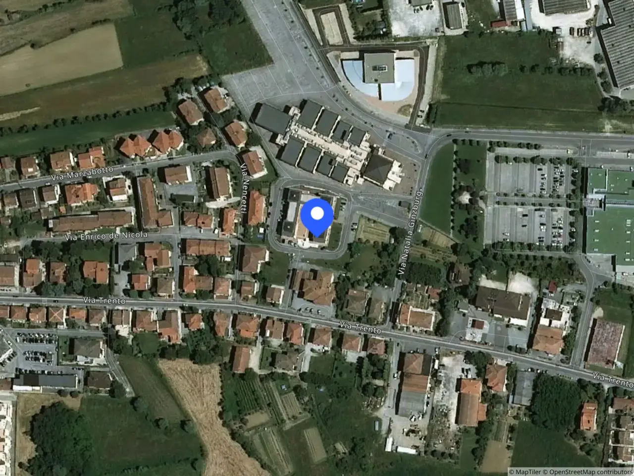 Magazzino in Via Luciano Lama 5, Sinalunga, {3} - Foto 1