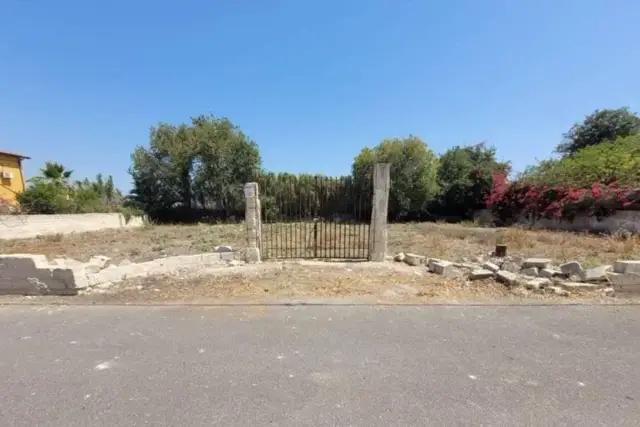 Building land in Via Giulio Verne, Siracusa - Photo 1