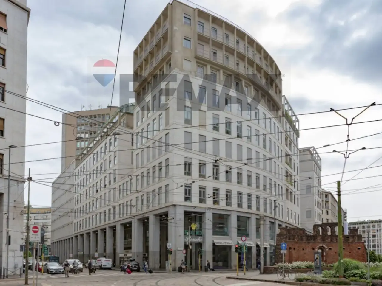 Ufficio in Via Maurizio Gonzaga 7, Milano, {3} - Foto 2