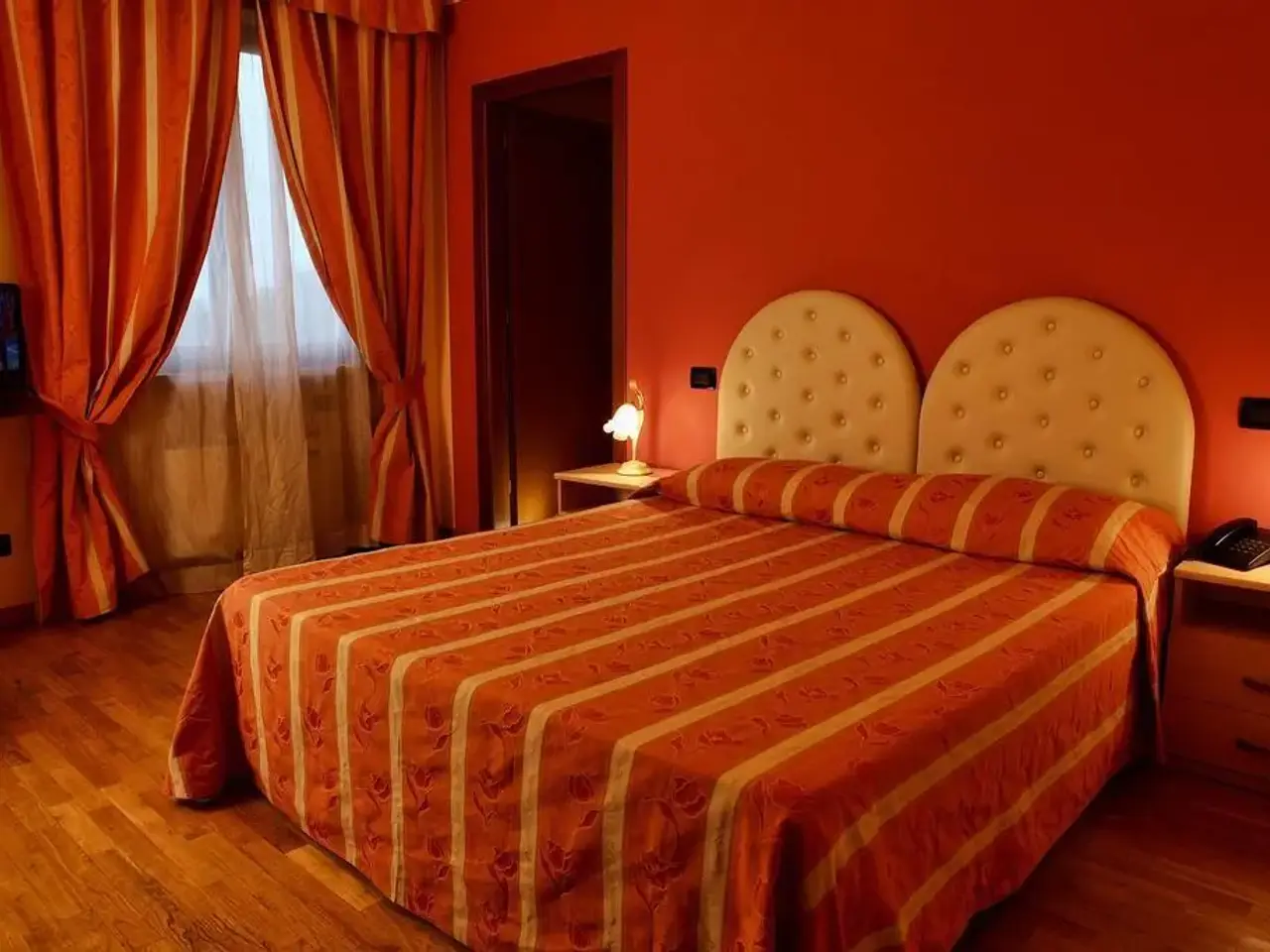 Albergo in , Altopascio, {3} - Foto 1