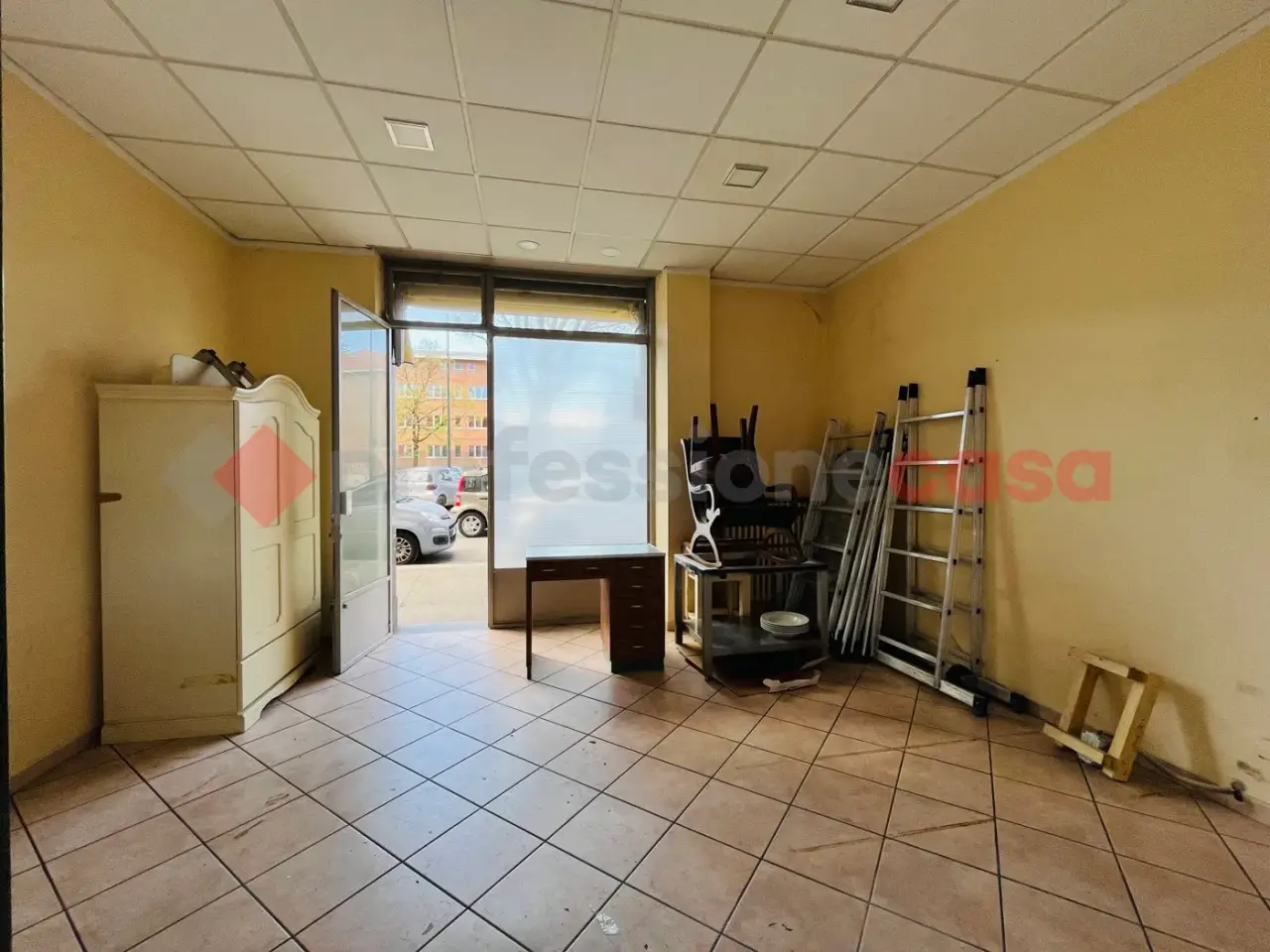 Negozio in Corso Monte Grappa 110, Torino, {3} - Foto 1