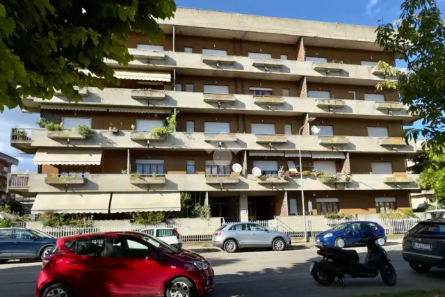 Vierzimmerwohnung in Viale del Polacchino 10, Città di Castello - Foto 1