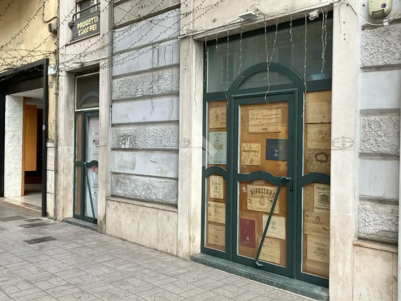 Negozio in Via Conte Appiano 4, Foggia, {3} - Foto 1