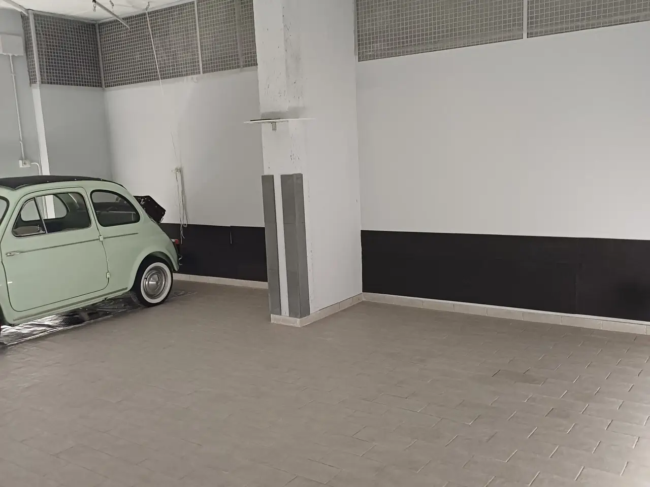 Parcheggio chiuso in Via Fontana della Girandola 24, Monte Porzio Catone, {3} - Foto 2