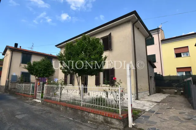 Casa indipendente in Via Nuova Ex Aurelia Sud 13, Arcola - Foto 1