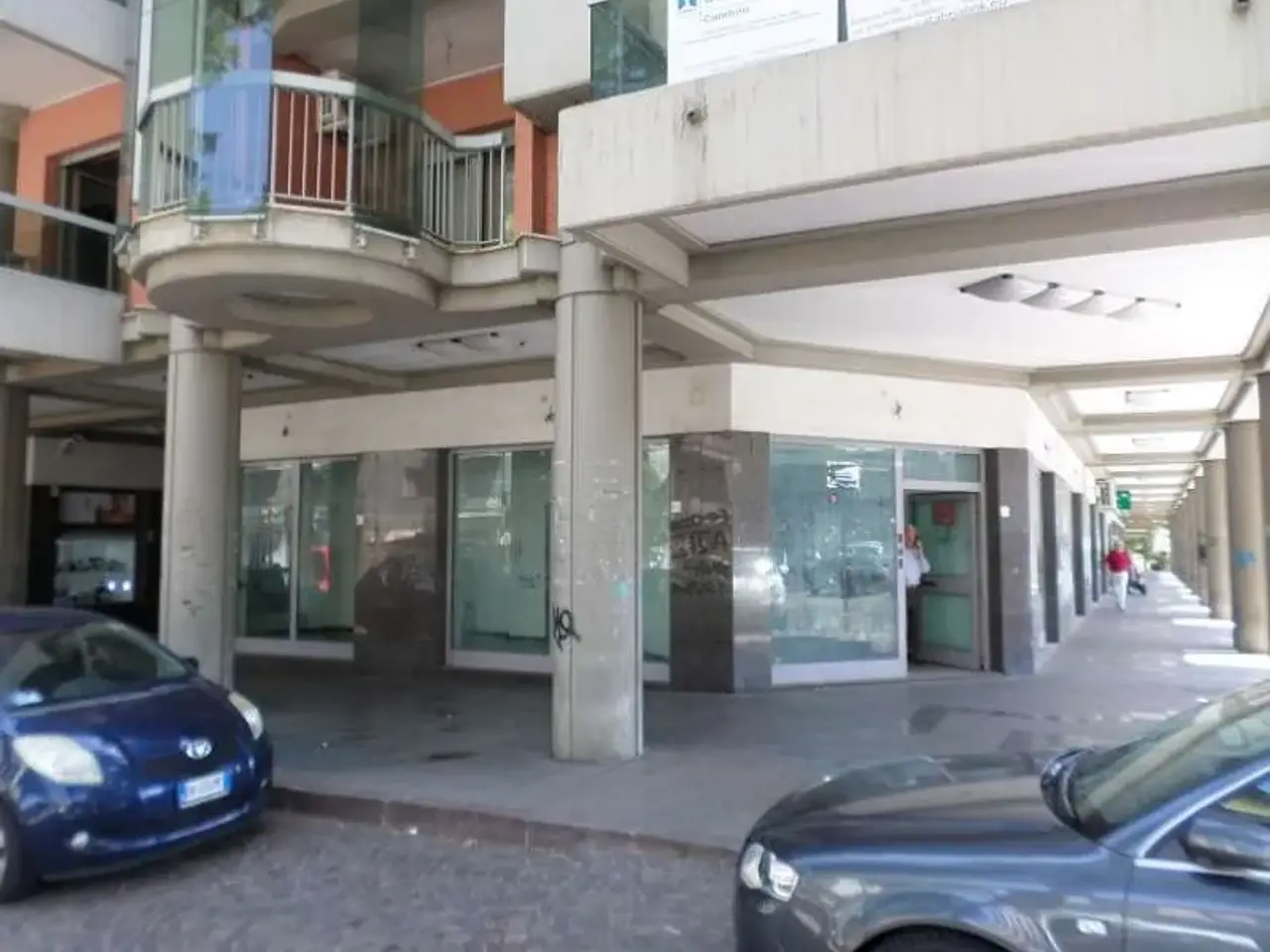 Negozio in , Rende, {3} - Foto 1