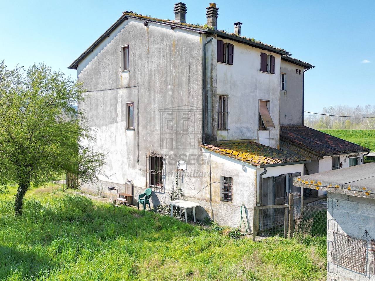 casa indipendente in vendita a Lucca in zona Monte San Quirico