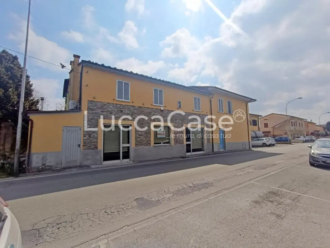 Locale commerciale in 55014 Capannori Lu 55014, Capannori, {3} - Foto 1