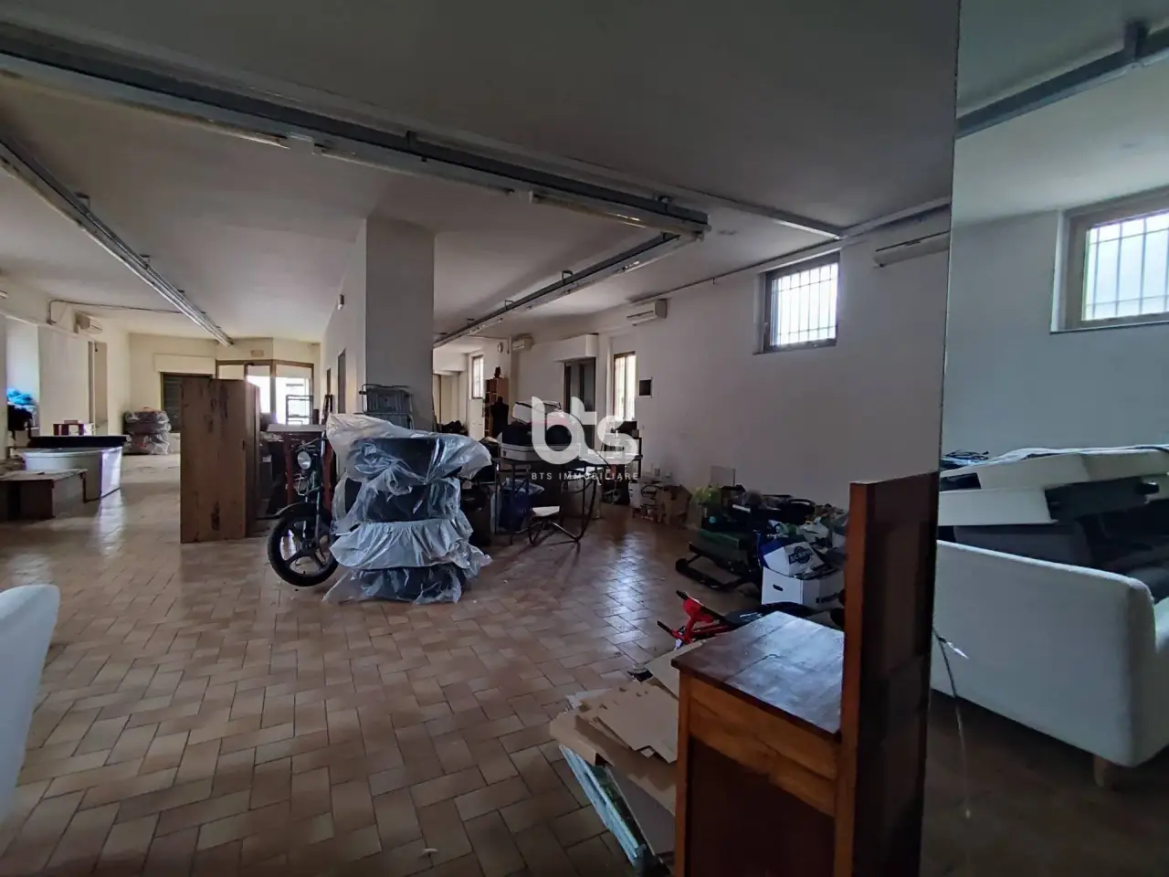 Esercizio commerciale in Via Carebbio, Cazzago San Martino, {3} - Foto 2