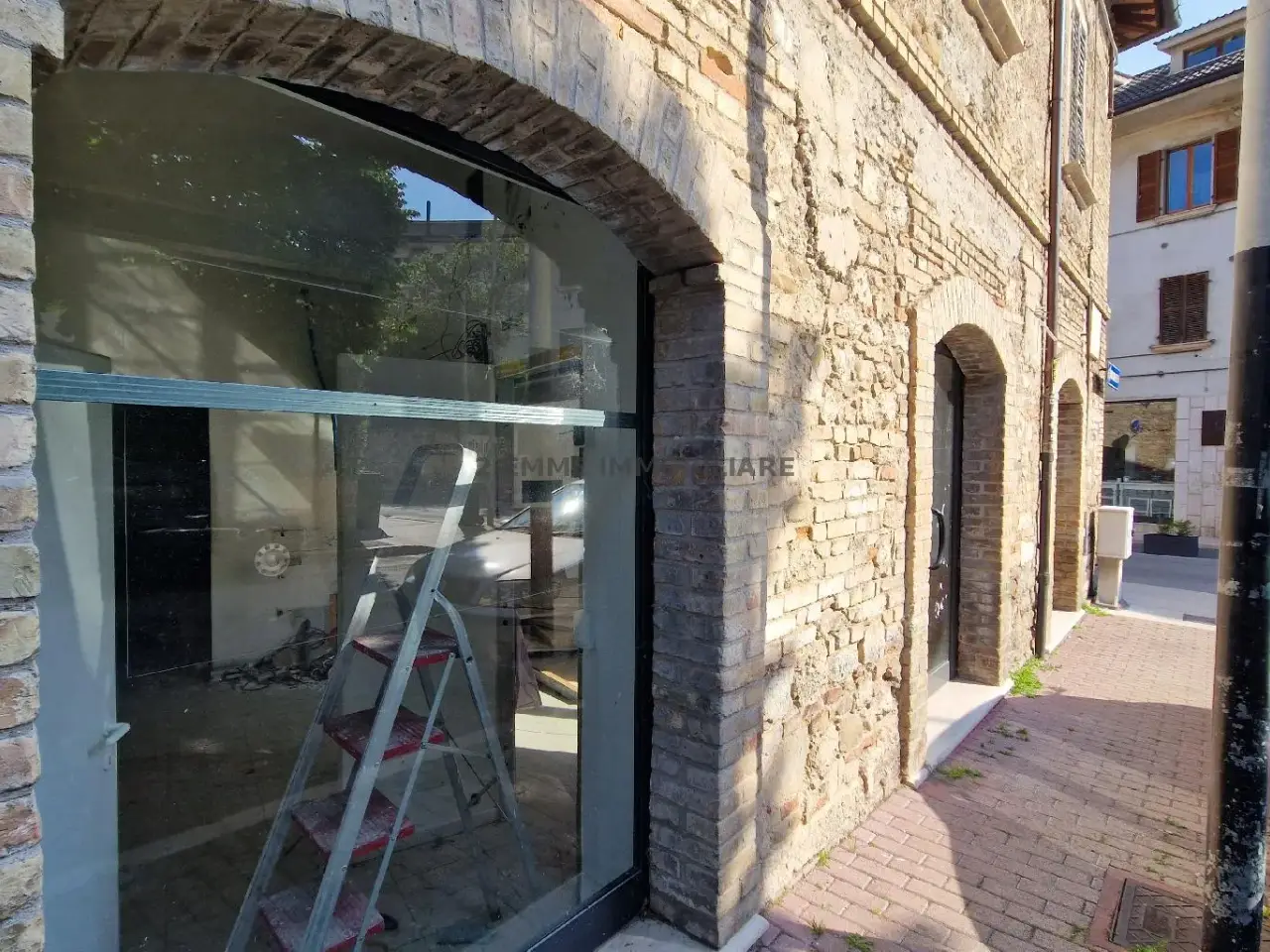 Locale commerciale in Via Bernrdo Tucci, Ascoli Piceno, {3} - Foto 1