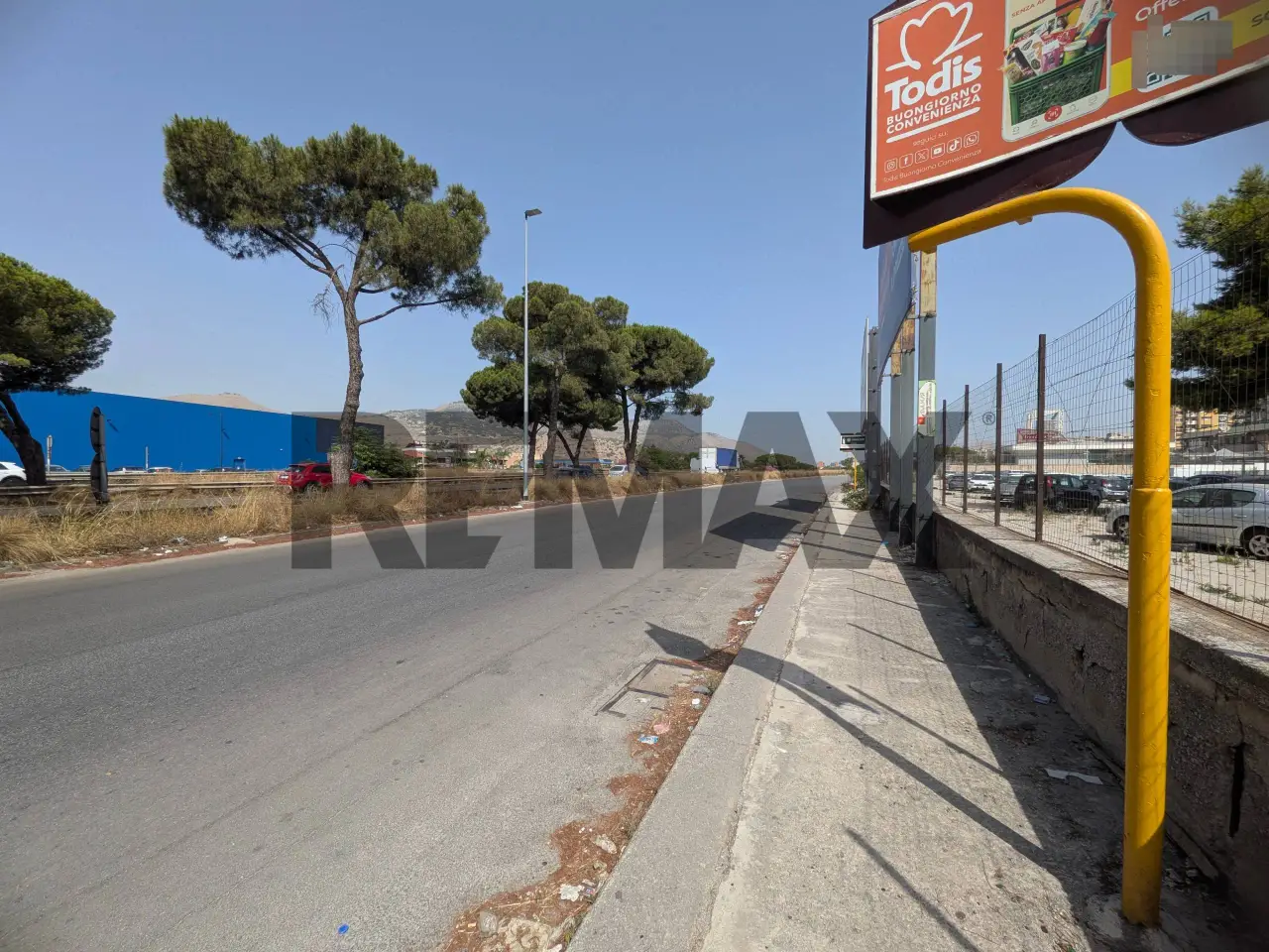Magazzino in Viale Regione Siciliana Nord Ovest 4769, Palermo, {3} - Foto 2