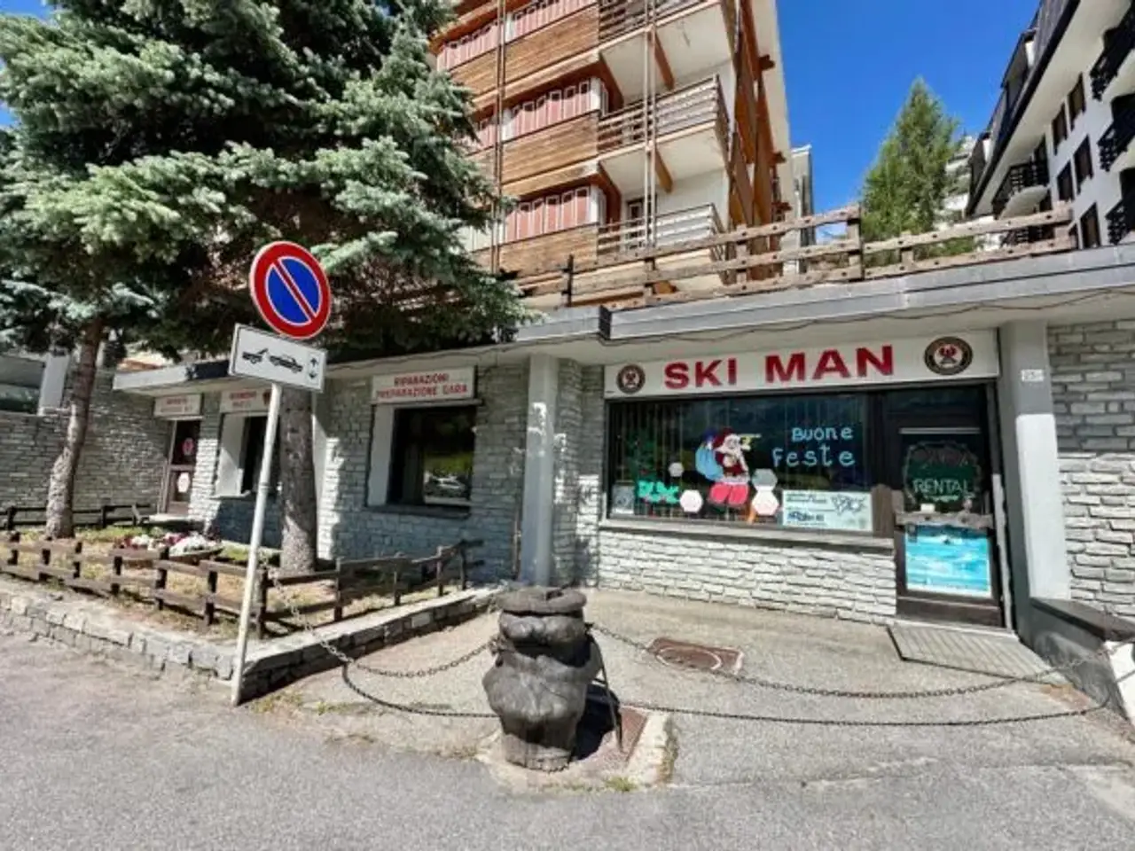 Locale commerciale in Via Pinerolo, 23c, 10058 Sestriere To, Italia, Sestriere, {3} - Foto 1
