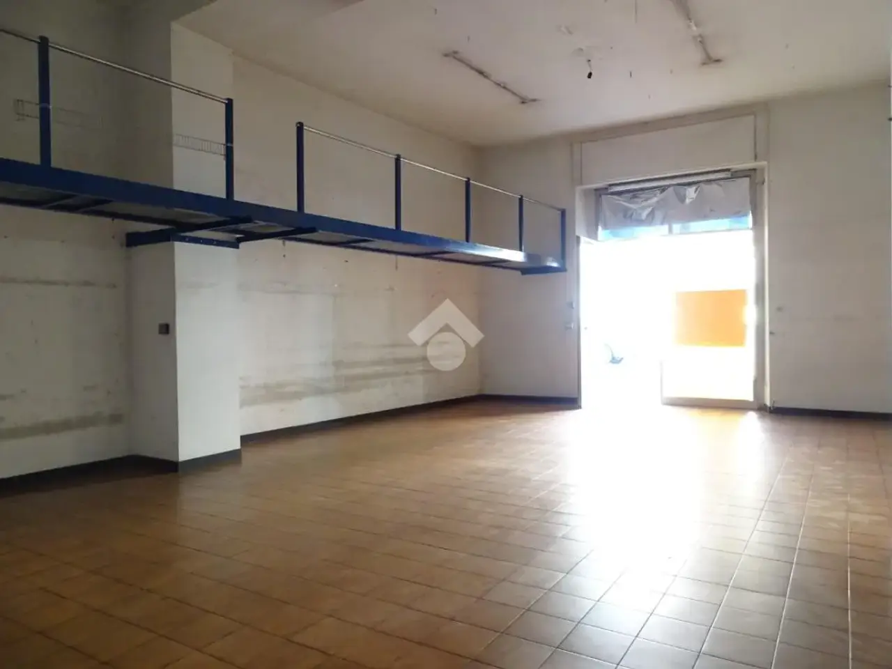 Negozio in Via Carlo Alberto 64, Alessandria, {3} - Foto 2