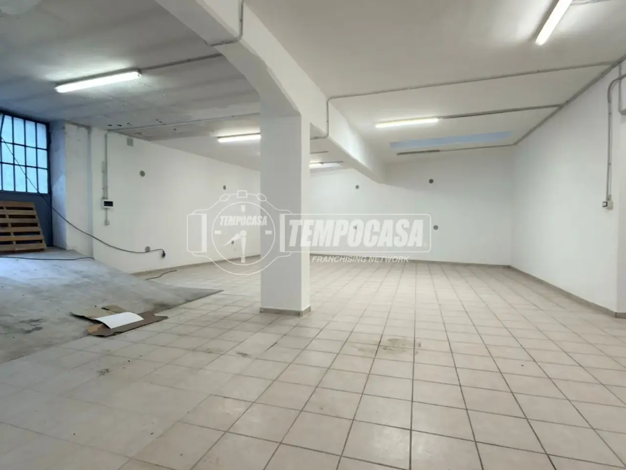 Magazzino in Via Sommeiller, Alpignano, {3} - Foto 1