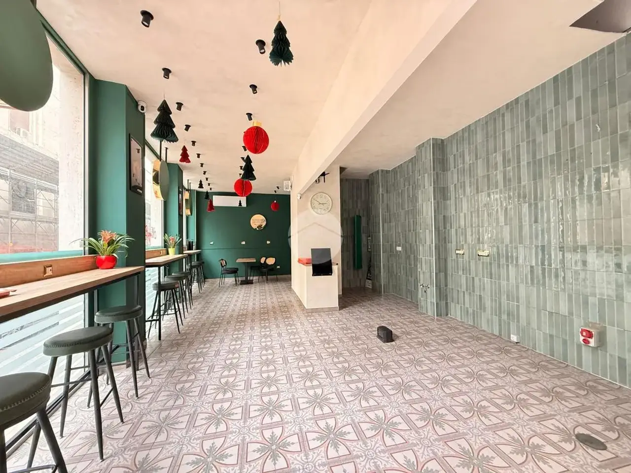 Negozio in Via Guantai Nuovi 5, Napoli, {3} - Foto 1