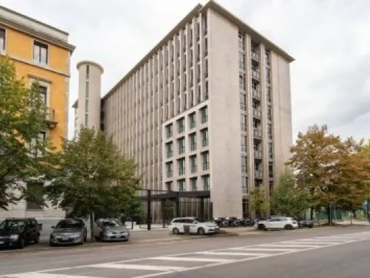 Ufficio in Via Pietro Paleocapa 7, Milano, {3} - Foto 2