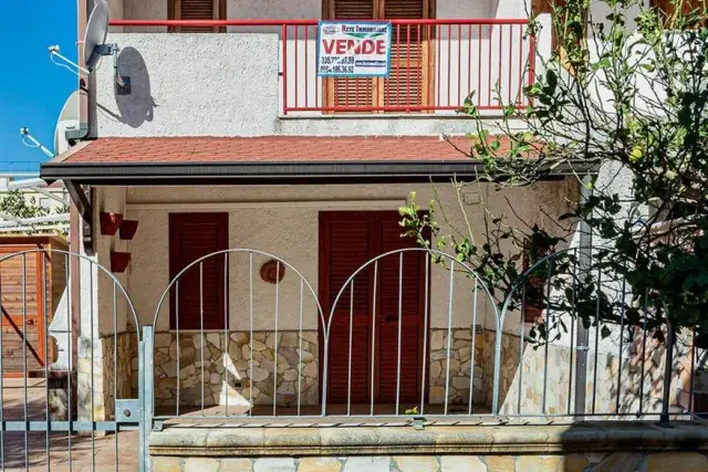 Vierzimmerwohnung in Viale Marinella, Falconara Albanese - Foto 1