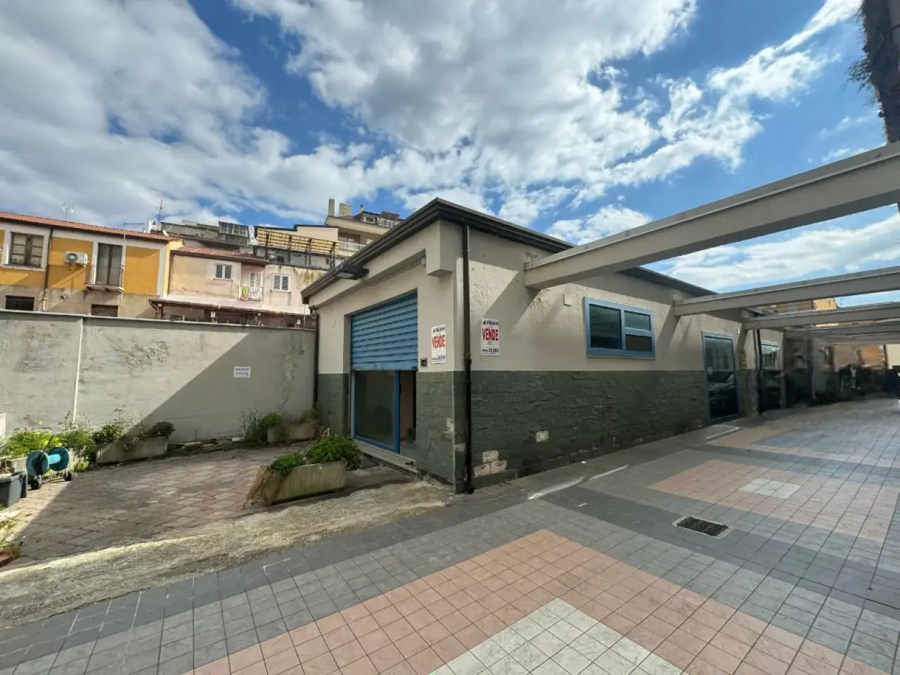 Negozio in Via Tagliamento 13, Lamezia Terme, {3} - Foto 2