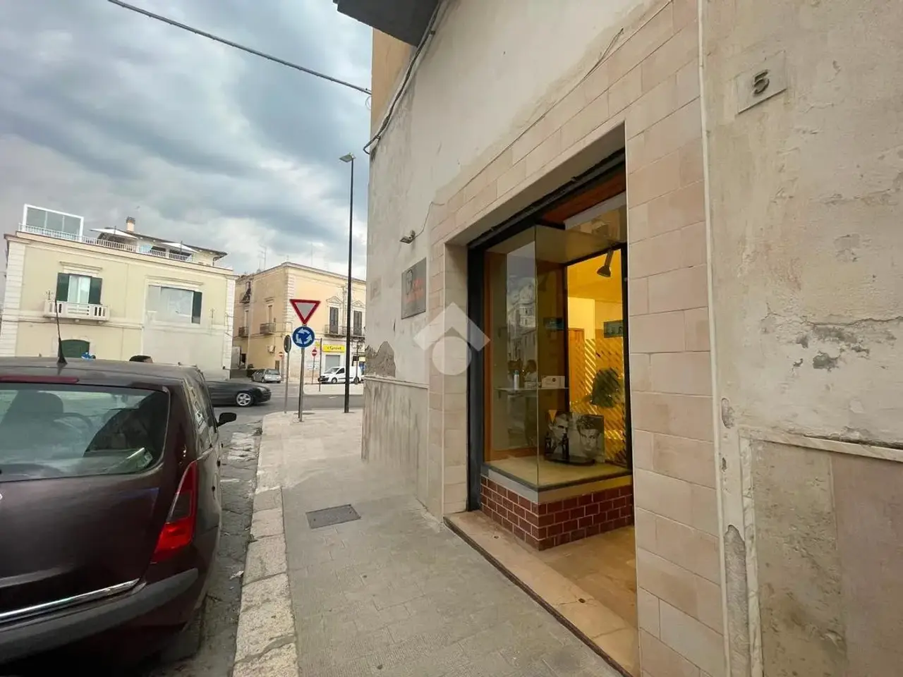 Negozio in Via Bovio 5, Cerignola, {3} - Foto 1