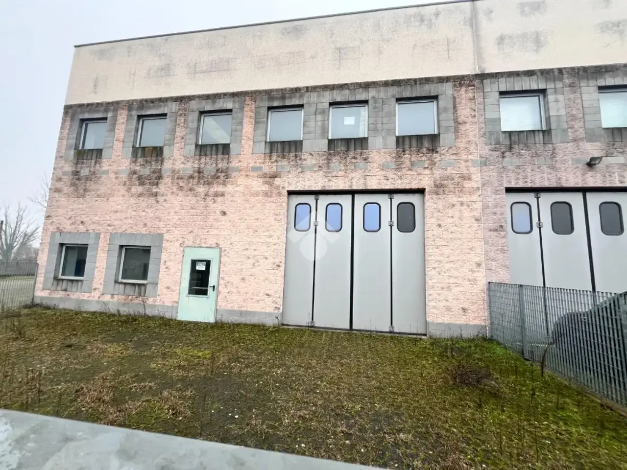 Capannone in Via Mons. Cesare Angelini 212, San Martino Siccomario, {3} - Foto 1