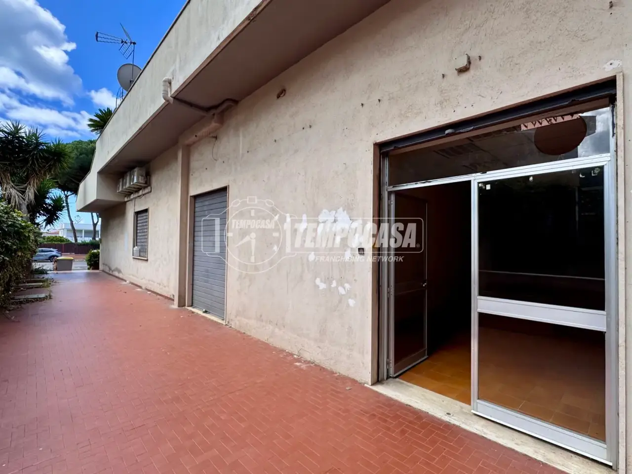 Negozio in Via Aurelia, Santa Marinella, {3} - Foto 1
