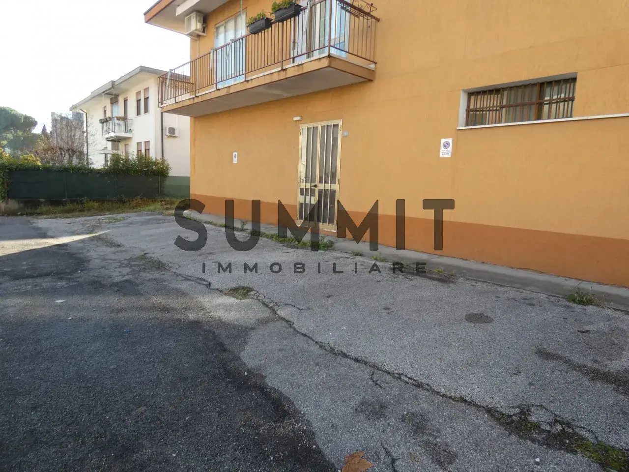 Magazzino in , Schio, {3} - Foto 2