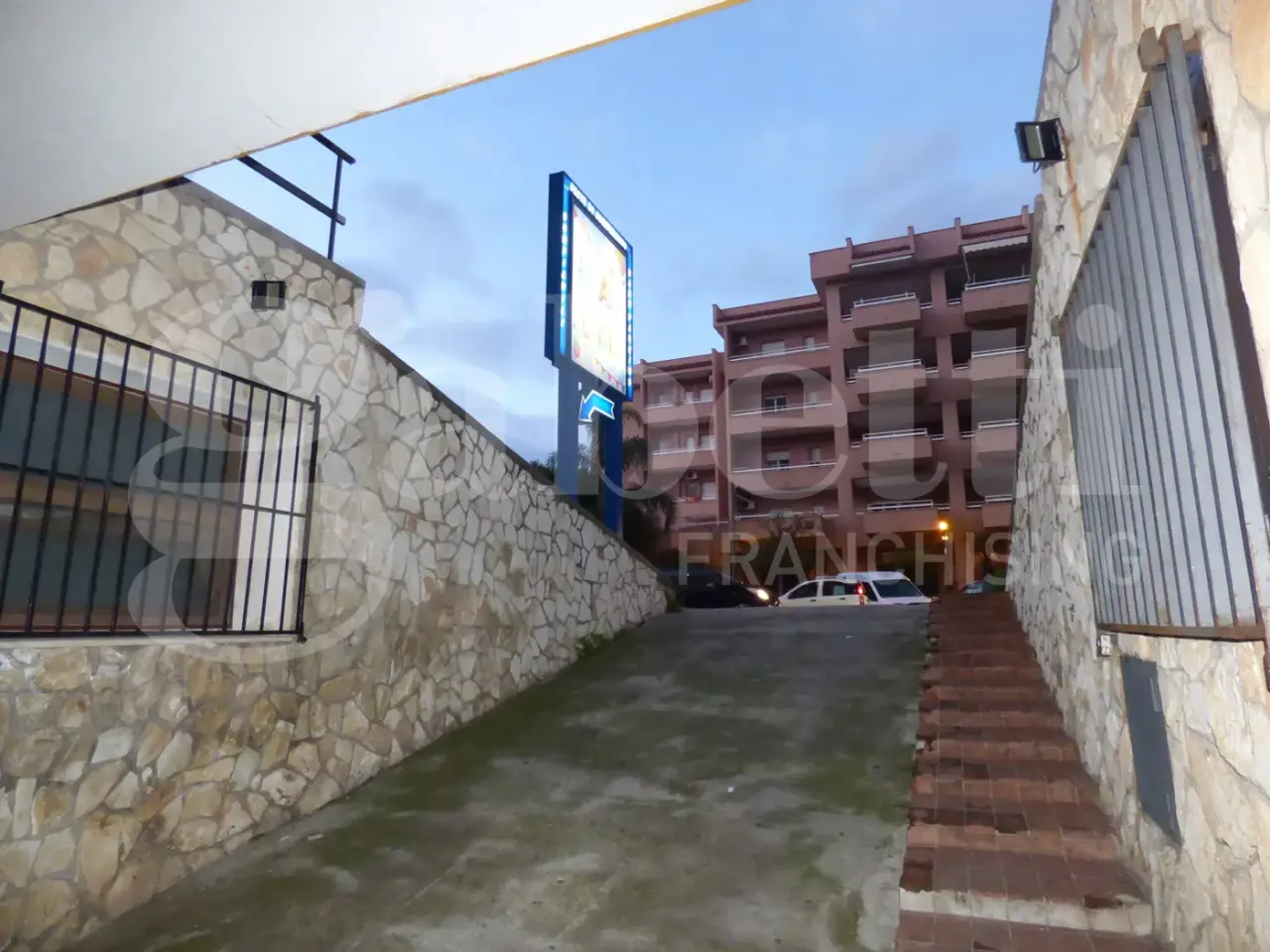 Negozio in Via Dante 79, Bagheria, {3} - Foto 1