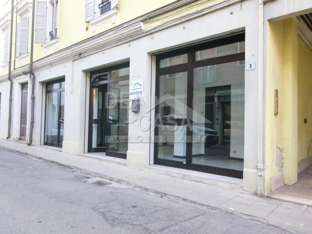 Locale commerciale in 5, Via Giuseppe Mazzini, Concordia sulla Secchia, Unione Comuni Modenesi Area Nord, Modena, Emilia-Romagna, 41033, Italia, Concordia Sulla Secchia, {3} - Foto 2