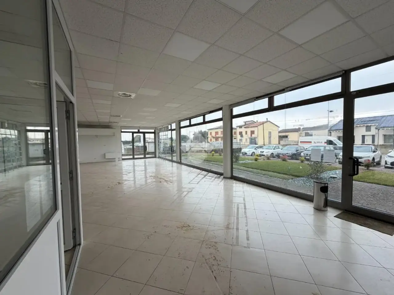 Negozio in Via Indipendenza 1, Tombolo, {3} - Foto 1