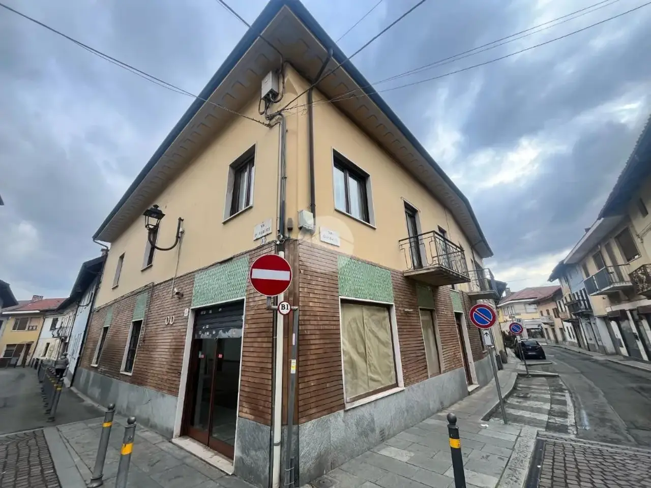 Negozio in Via Emanuele Filiberto 2, Volpiano, {3} - Foto 2