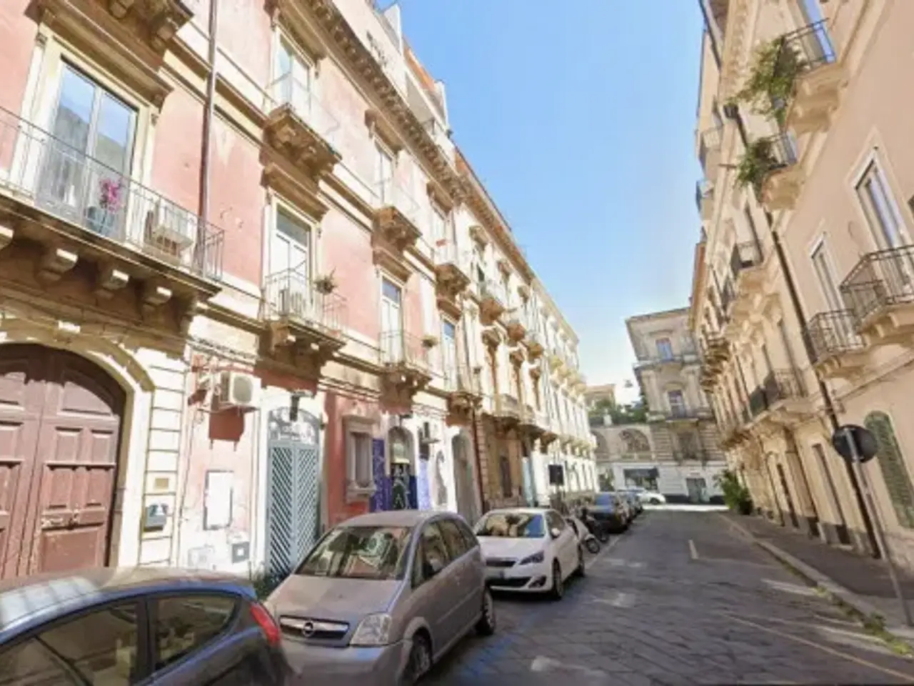 Negozio in Via Aloi 16, Catania, {3} - Foto 2