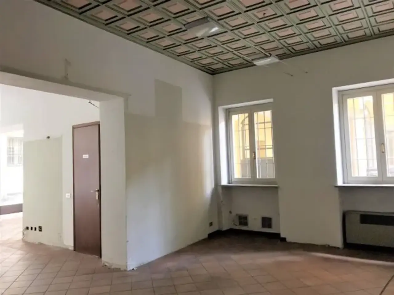 Negozio in Via Mossotti 7, Novara, {3} - Foto 1