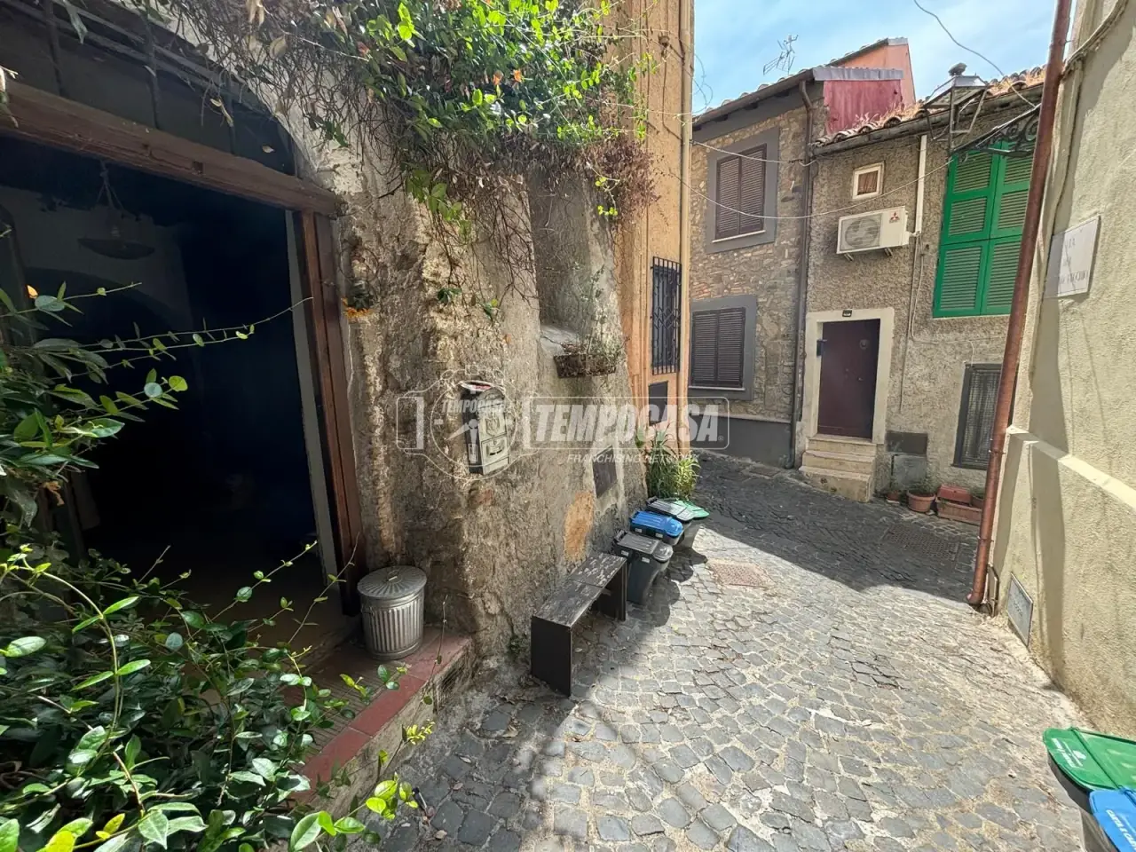 Magazzino in Via del Governo Vecchio, Anguillara Sabazia, {3} - Foto 2