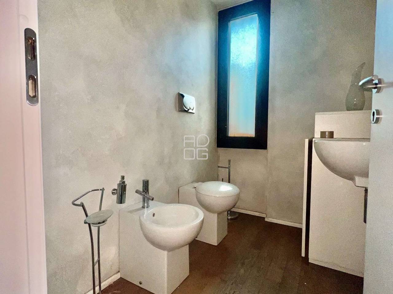 appartamento in vendita a Desenzano del Garda in zona Campeggio sul Vò