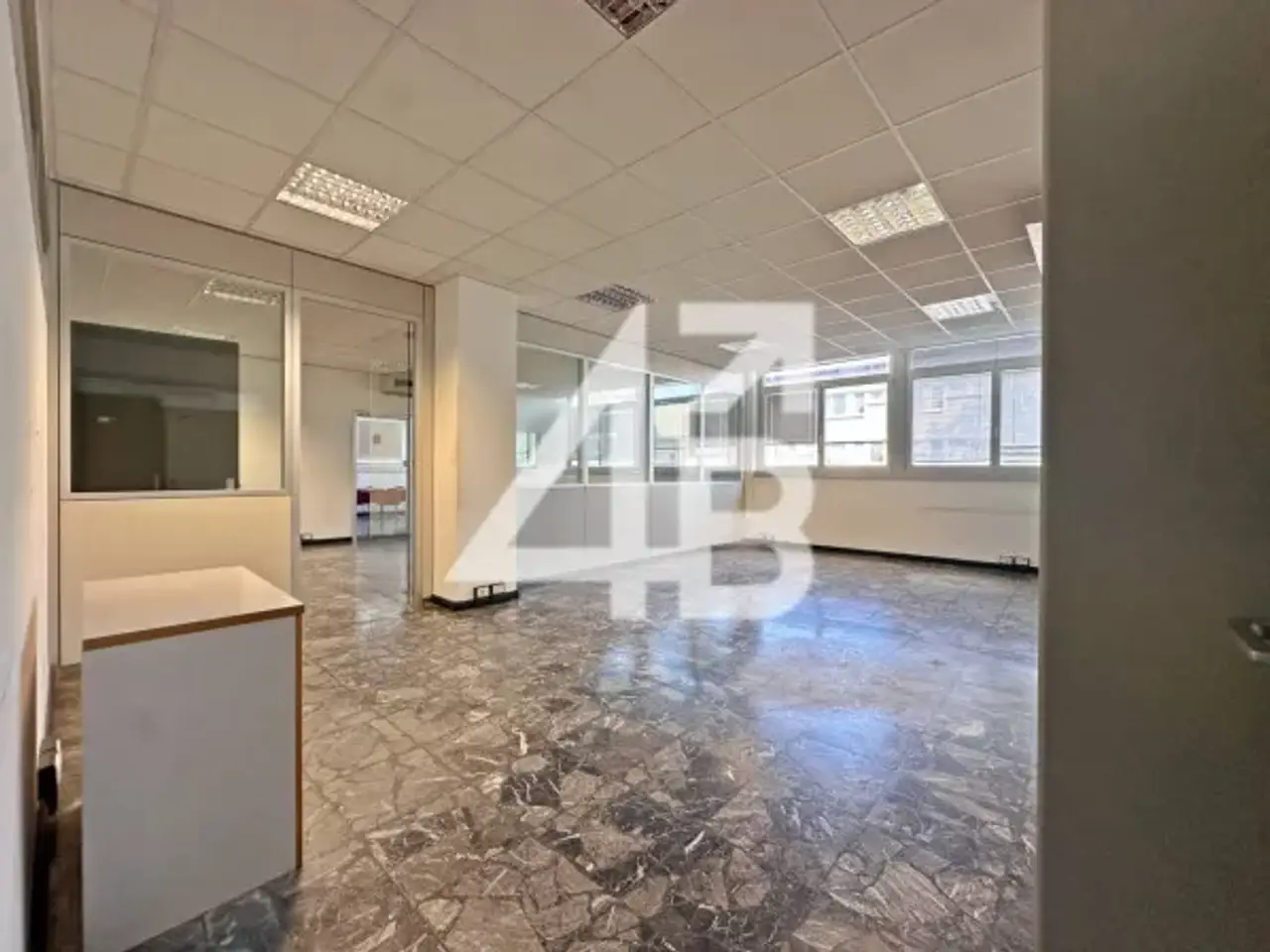 Ufficio in Via Karl Ludwig Von Bruck 32, Trieste, {3} - Foto 1
