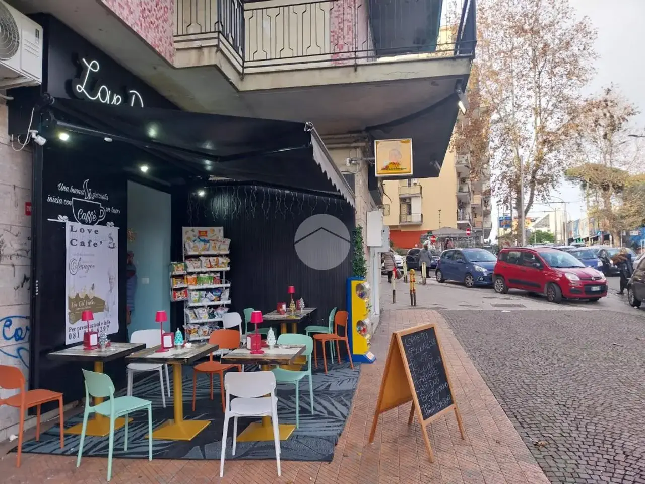 Negozio in Via Mariano Semmola 112, Napoli, {3} - Foto 1