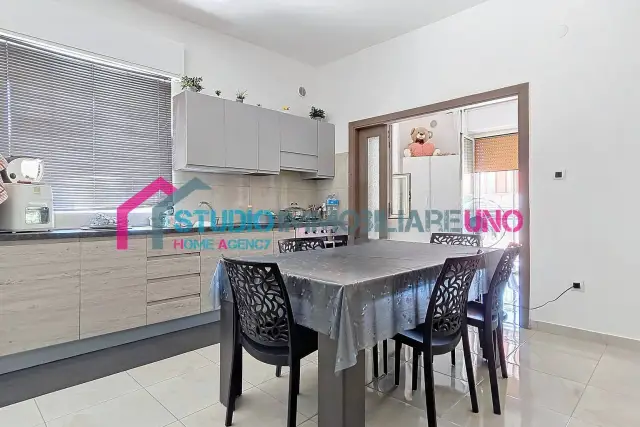 3-room flat in Via Gabriele d'Annunzio, San Vitaliano - Photo 1